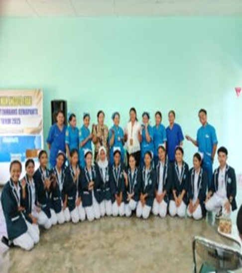 stikes st. elisabeth keuskupan maumere